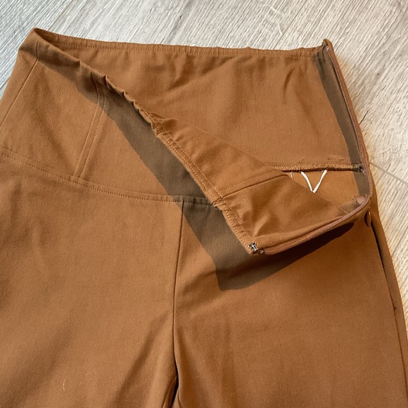 🧵Aritzia Wilfred Free Brown Slip on Smooth dress pants  with side zipper. - Picture 2 of 8